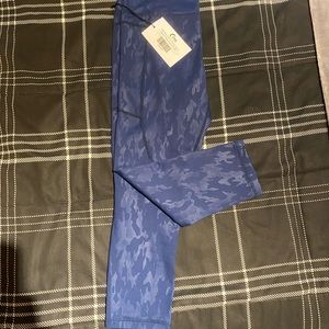 Dark navy camo pocket lnt Capri 20”